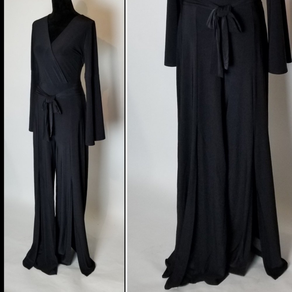 ❤️Peek-A-Boo  Jumpsuit V-Neck - Picture 3 of 6